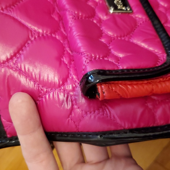 NWOT Betsey Johnson hot pink, red & black quilted hearts crossbody bag. - Picture 15 of 16